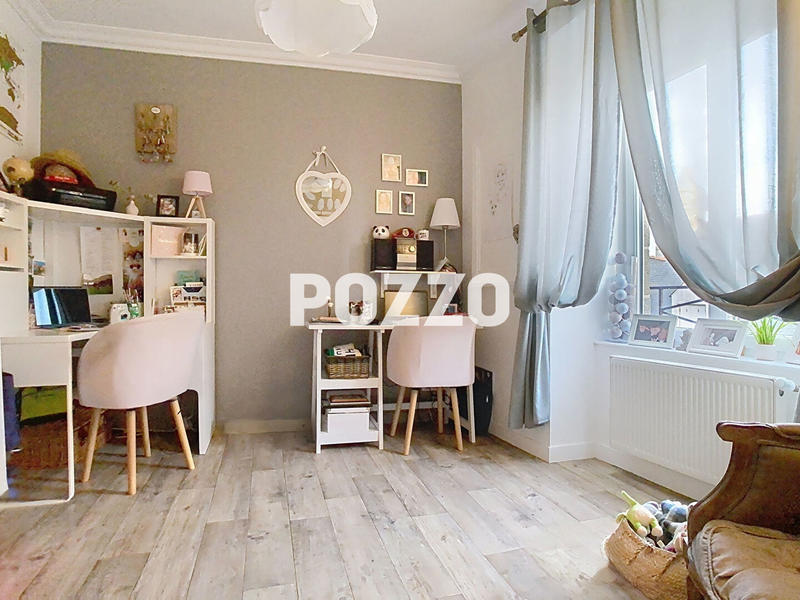 Appartement - 141 m² - 7 pièces