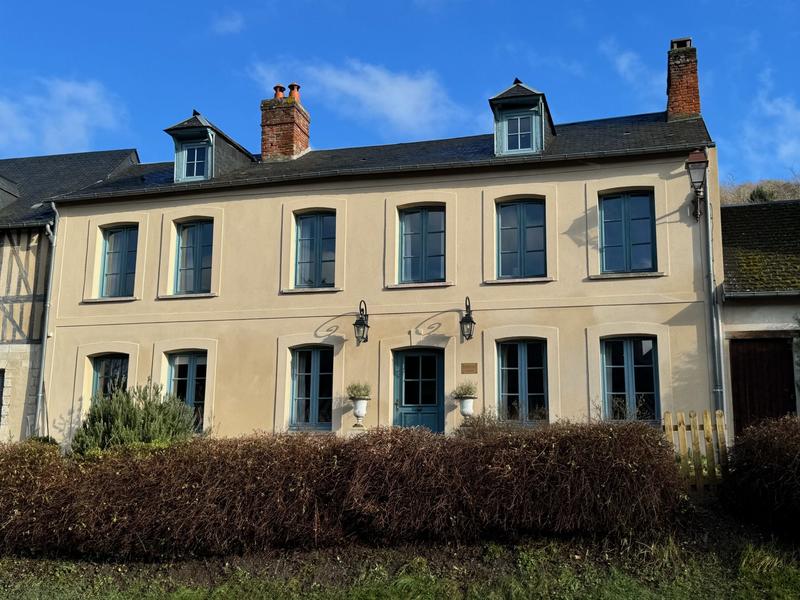 Maison - 180 m² - 6 pièces