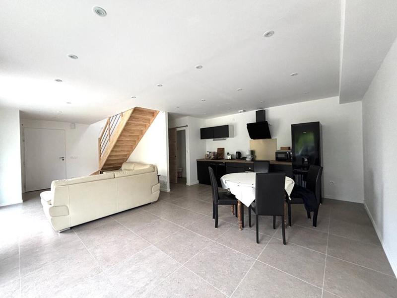 Maison - 106 m² - 4 pièces