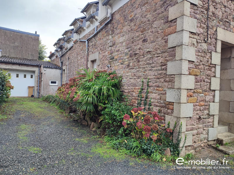 Maison ancienne - 100 m² - 5 pièces