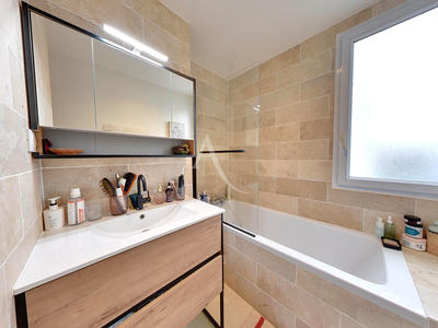 Appartement - 63 m² - 4 pièces