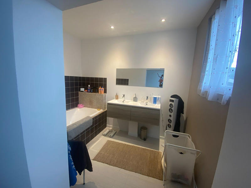 Maison - 126 m² - 7 pièces