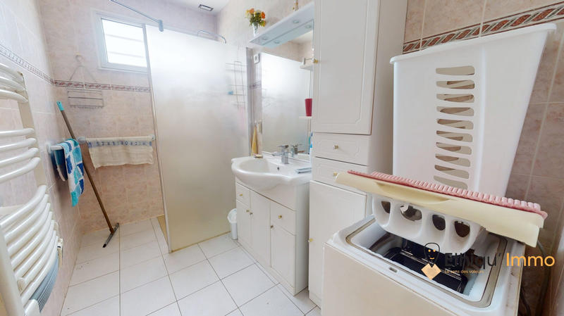 Maison - 99 m² - 6 pièces