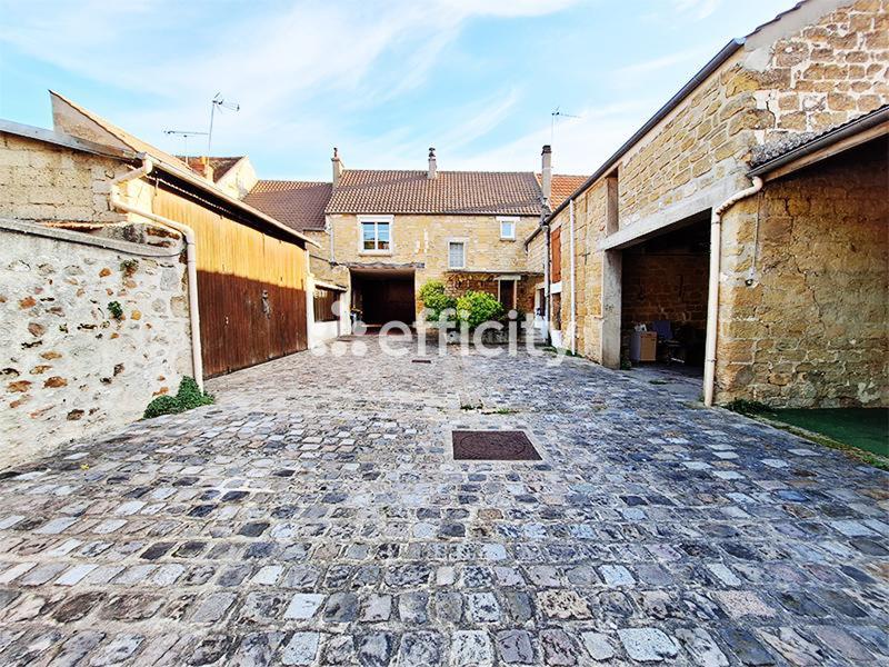 Maison - 185 m² - 8 pièces