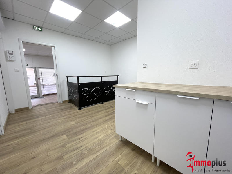 Local commercial - 112 m²