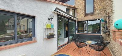 Maison - 260 m² - 10 pièces