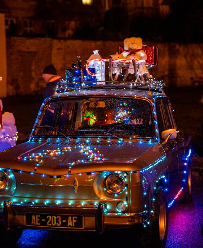 Parade de véhicules anciens