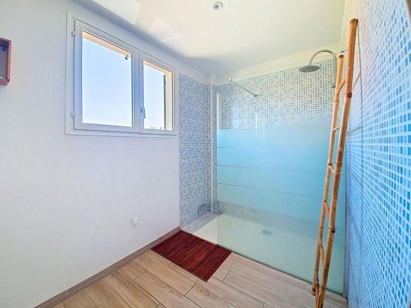 Maison - 186 m² - 5 pièces