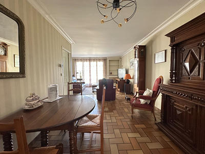 Maison - 171 m² - 8 pièces