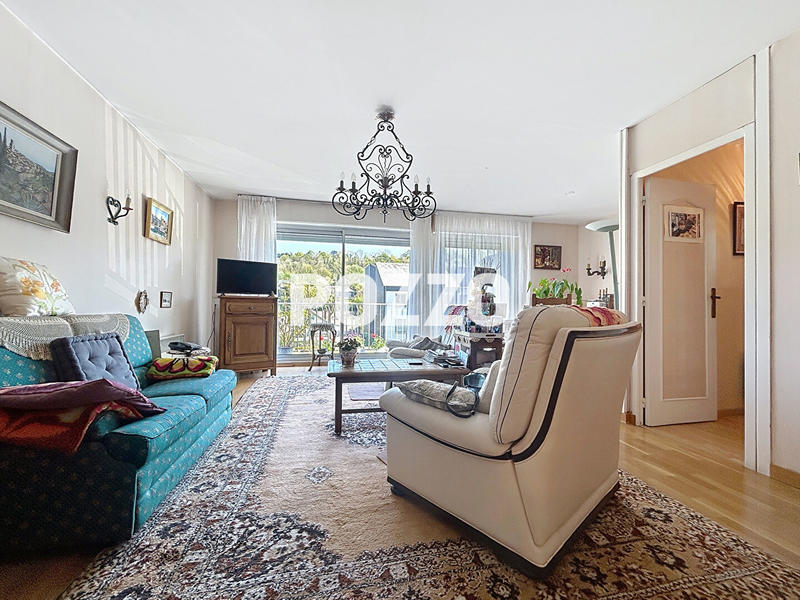 Appartement - 82 m² - 3 pièces