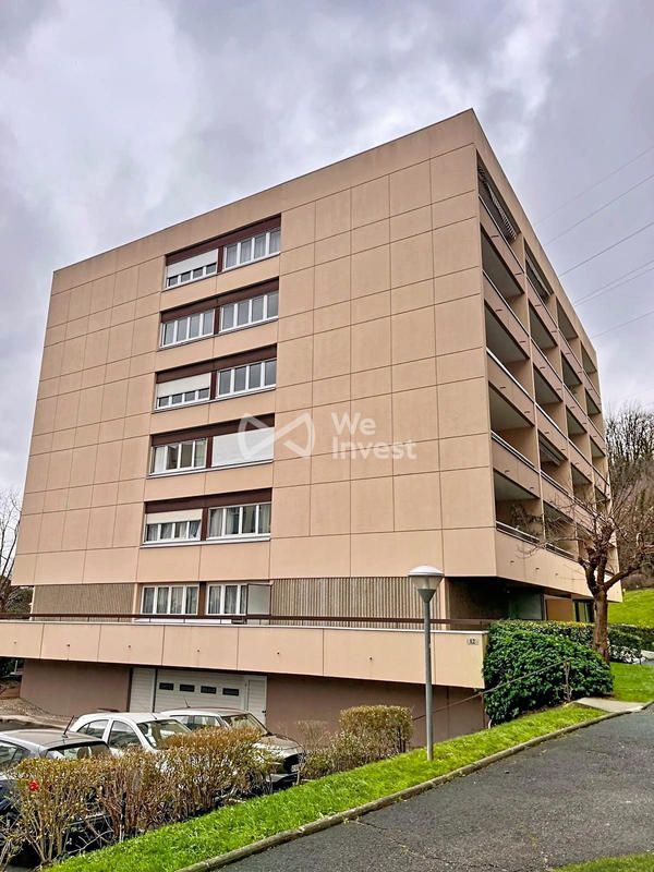 Appartement - 99 m² - 6 pièces