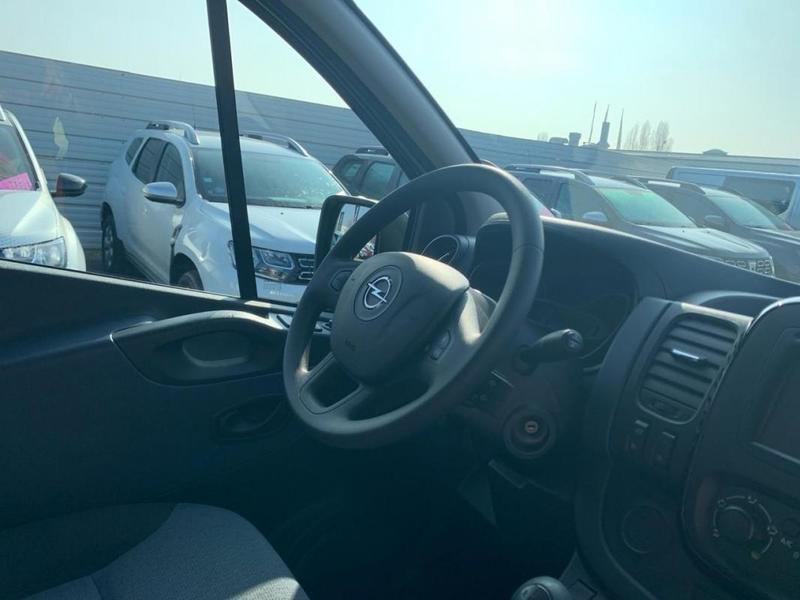 Opel Vivaro Combi K2900 L2h1 1.6 Cdti 125 ch Bi-Turbo ecoFlex s/S Pack Clim +