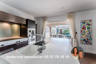 Maison contemporaine - 350 m² - 10 pièces
