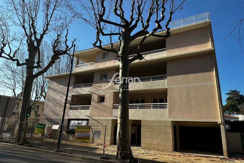 Appartement - 97 m² - 4 pièces