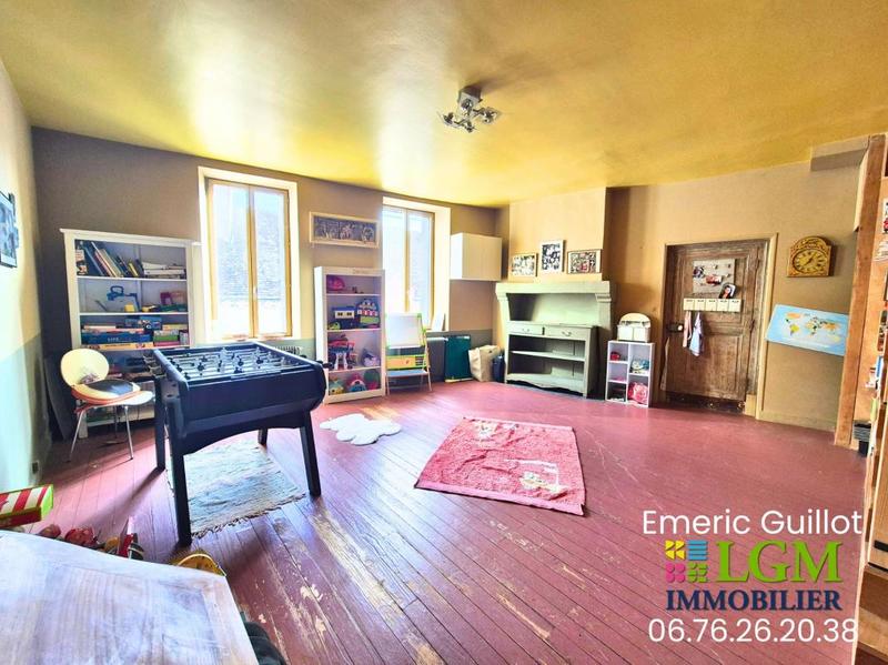 Maison - 185 m² - 6 pièces