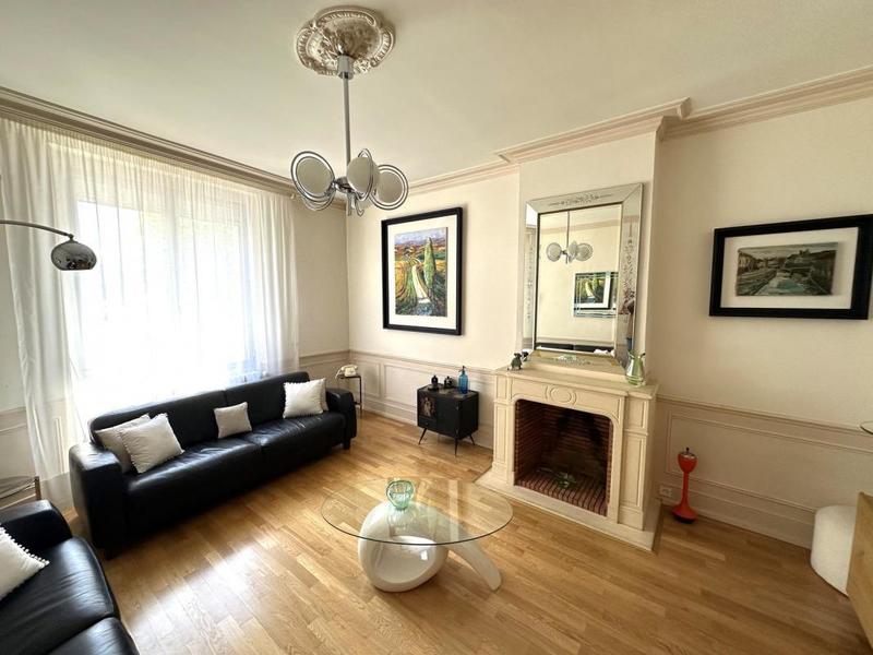 Maison - 424 m² - 13 pièces