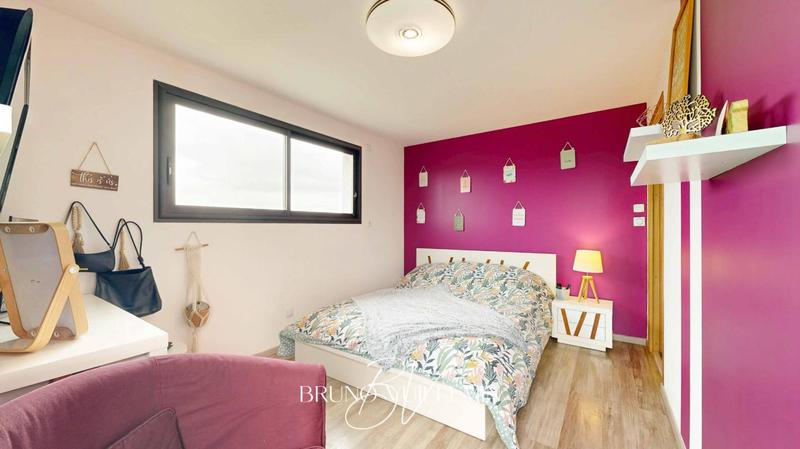 Villa - 251 m² - 8 pièces