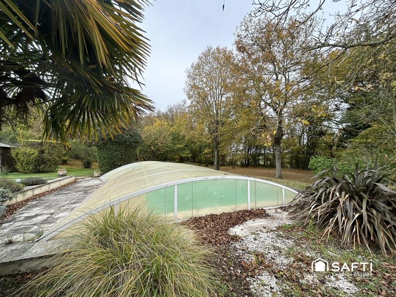 Maison - 280 m² - 11 pièces