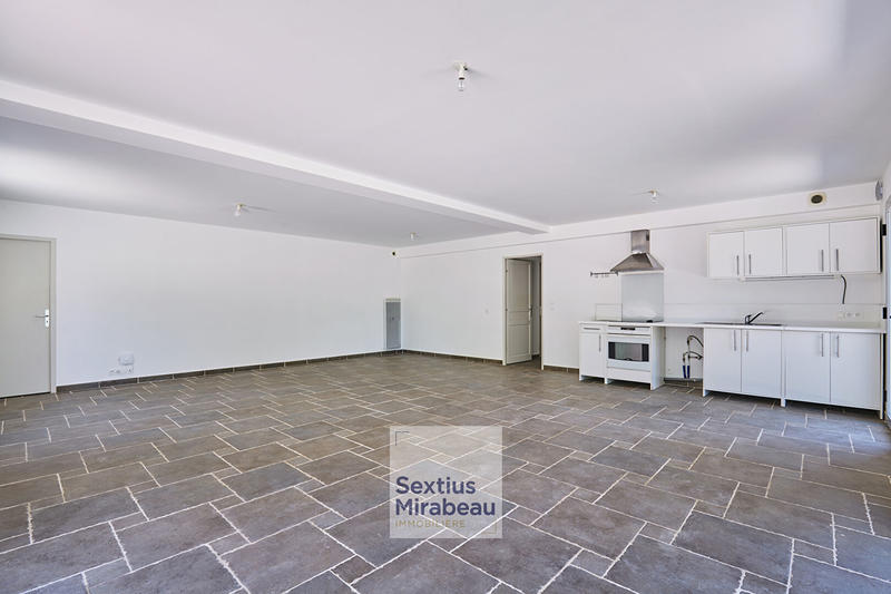 Appartement - 121 m² - 5 pièces