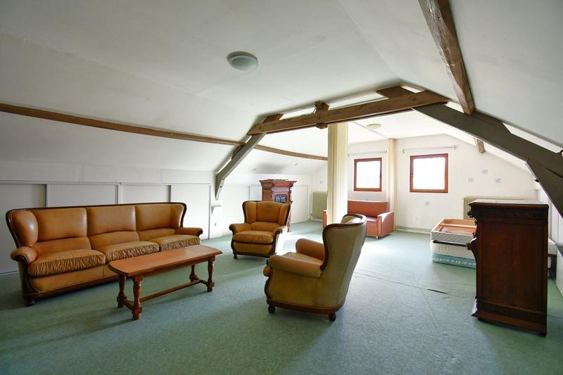 Maison ancienne - 257 m² - 9 pièces