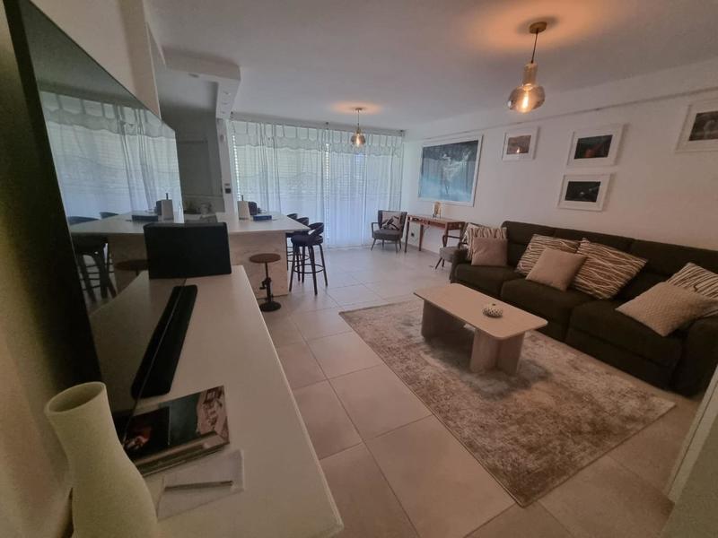 Appartement - 97 m² - 4 pièces