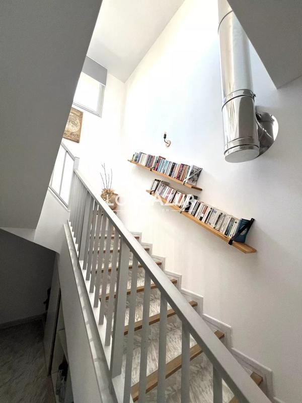 Villa - 262 m² - 9 pièces