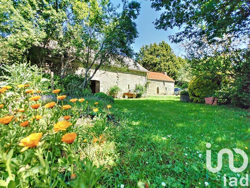 Maison - 390 m² - 4 pièces