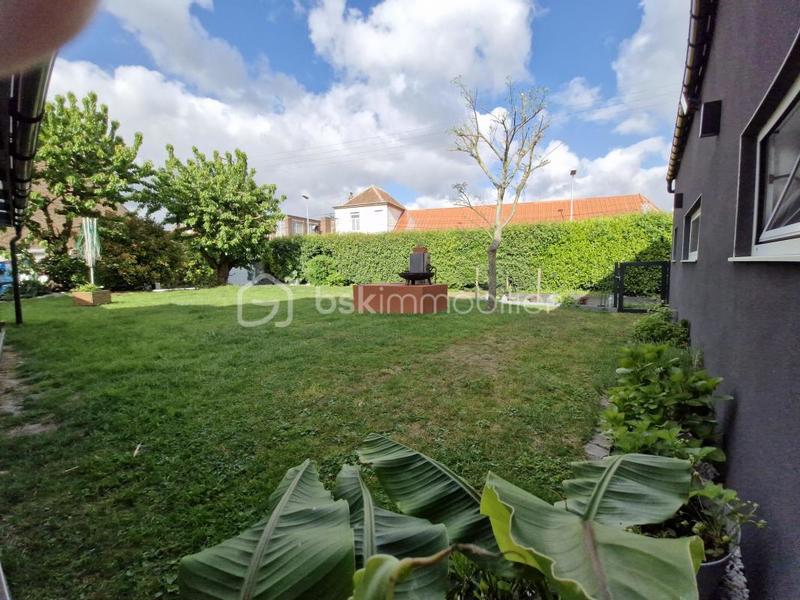 Maison - 143 m² - 5 pièces