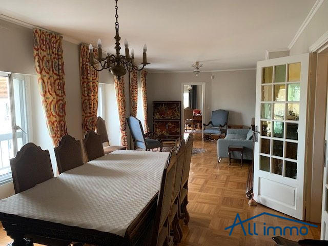 Appartement - 146 m² - 6 pièces