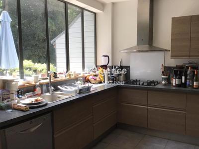 Maison - 385 m² - 14 pièces