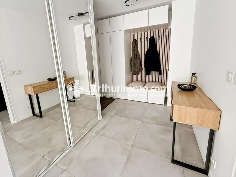 Appartement - 82 m² - 4 pièces