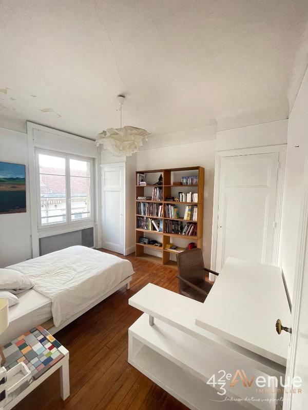 Appartement - 91 m² - 5 pièces