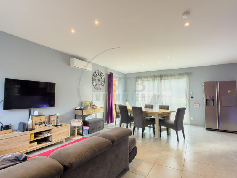 Villa - 92 m² - 4 pièces