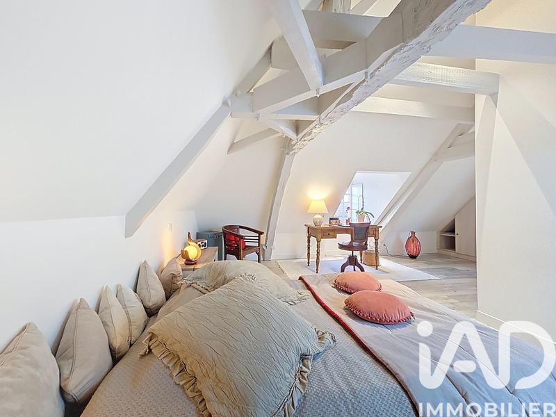 Maison - 368 m² - 10 pièces