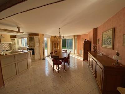 Maison - 150 m² - 5 pièces