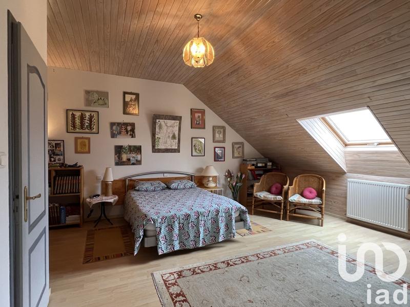 Maison - 200 m² - 7 pièces