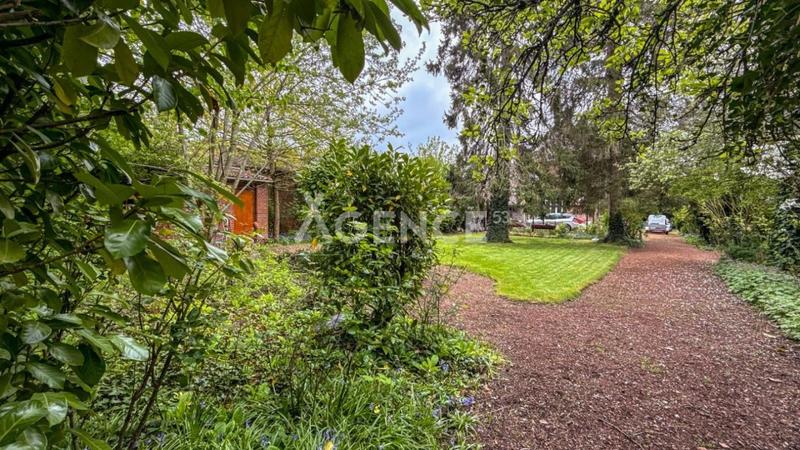 Maison de maîtres - 277 m² - 8 pièces