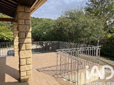 Maison - 104 m² - 5 pièces