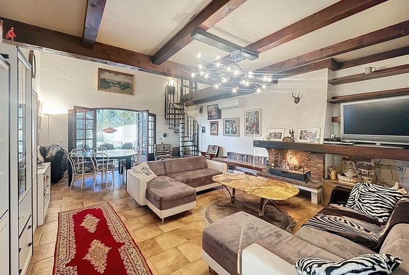 Villa - 160 m² - 4 pièces