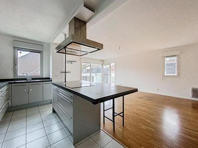 Appartement - 107 m² - 4 pièces