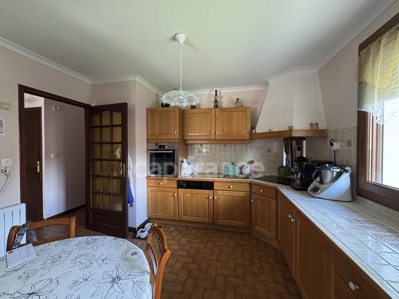 Maison - 182 m² - 7 pièces