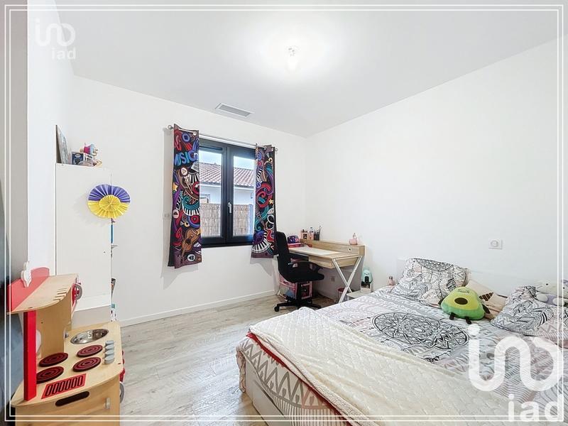 Maison - 137 m² - 10 pièces