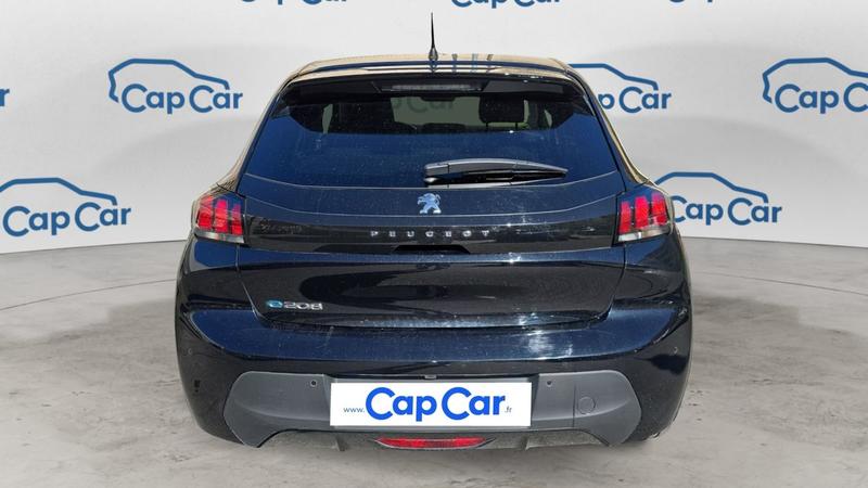 Peugeot E-208 136 50 kWh Style Full Black - Automatique