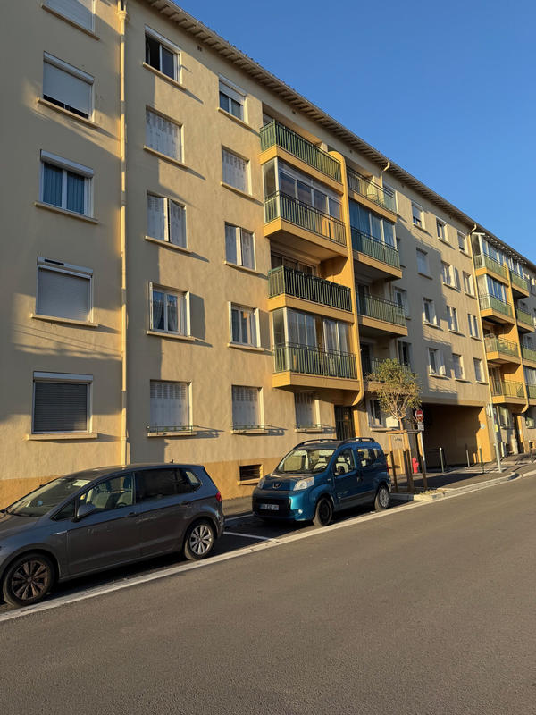 Appartement - 64 m² - 4 pièces