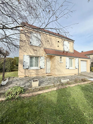 Maison - 104 m² - 5 pièces