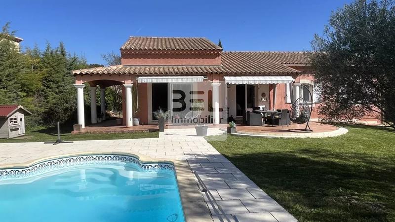 Villa - 145 m² - 5 pièces