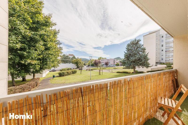 Appartement - 85 m² - 3 pièces