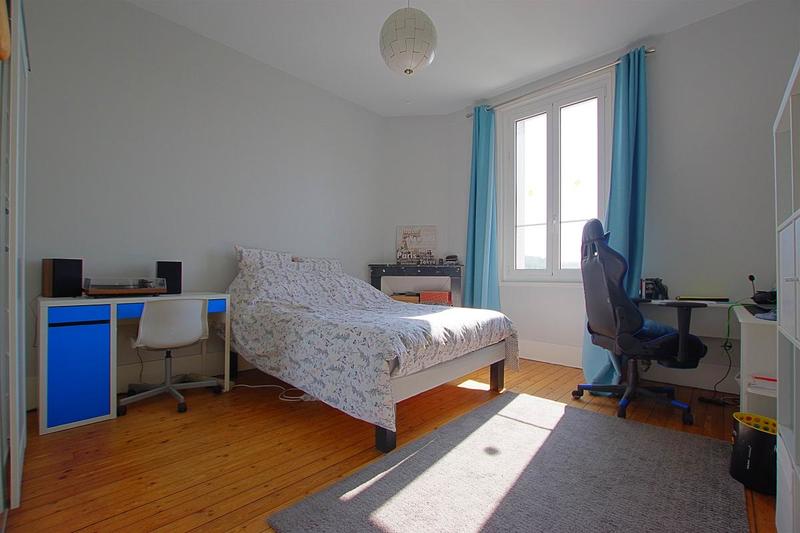 Maison - 286 m² - 9 pièces