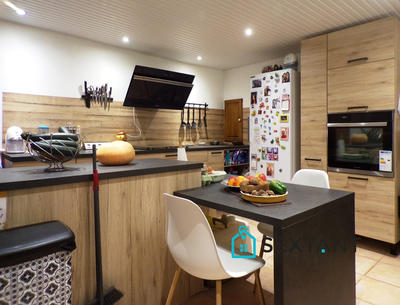 Maison - 179 m² - 10 pièces