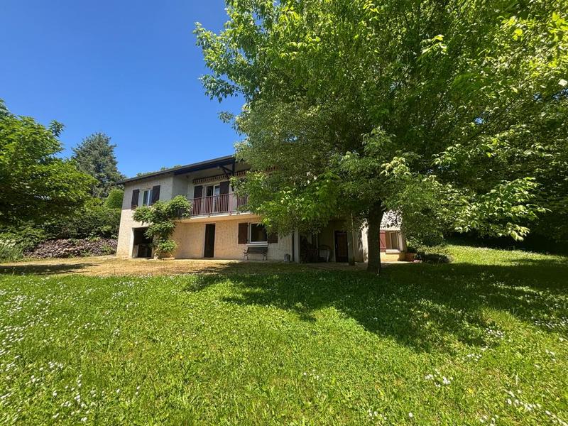 Maison - 199 m² - 5 pièces